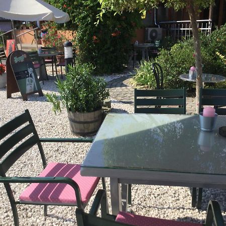 Stoger Panzio Bed & Breakfast Vasszecseny ภายนอก รูปภาพ